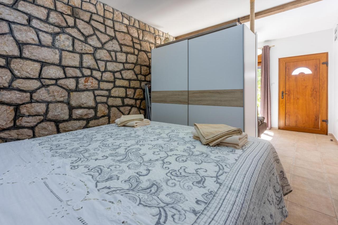 Apartmani Anita Dramalj Exterior photo
