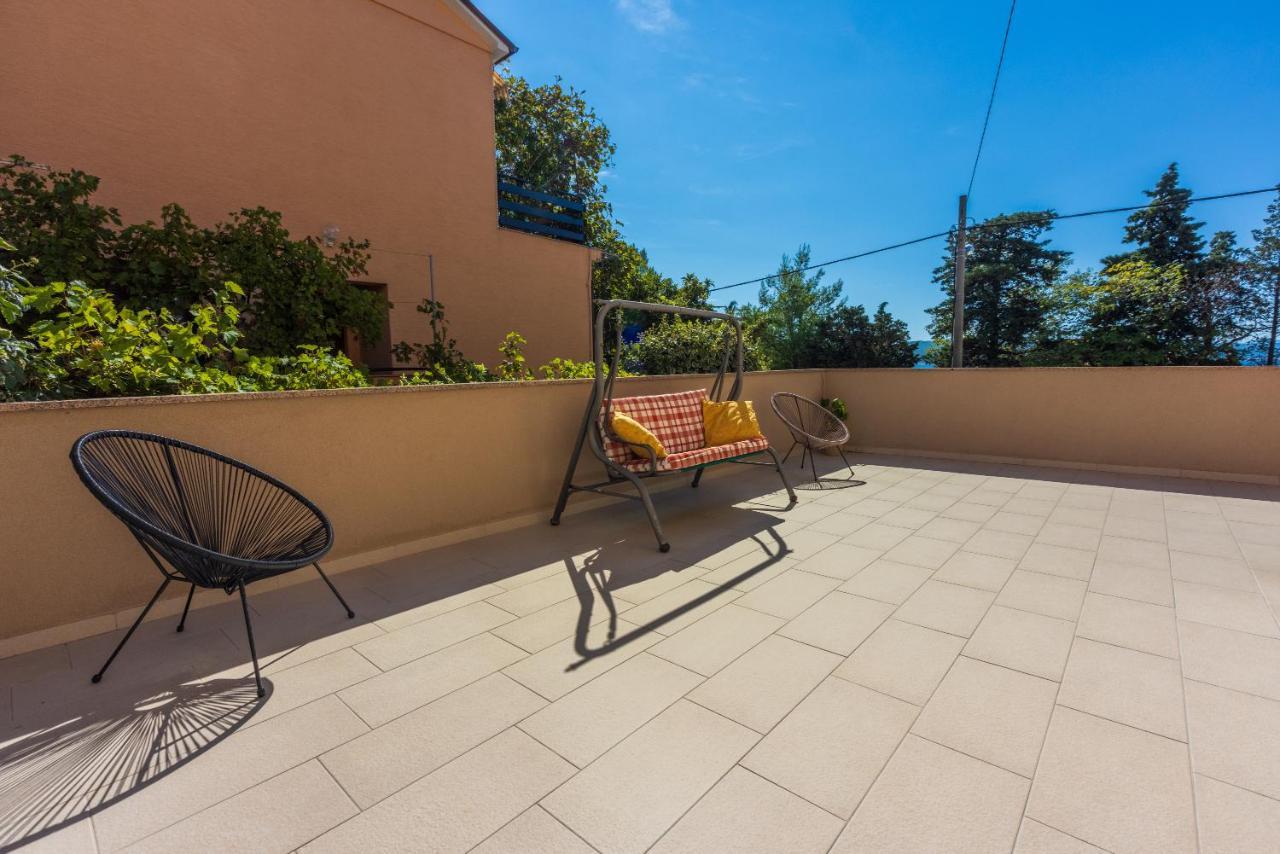 Apartmani Anita Dramalj Exterior photo
