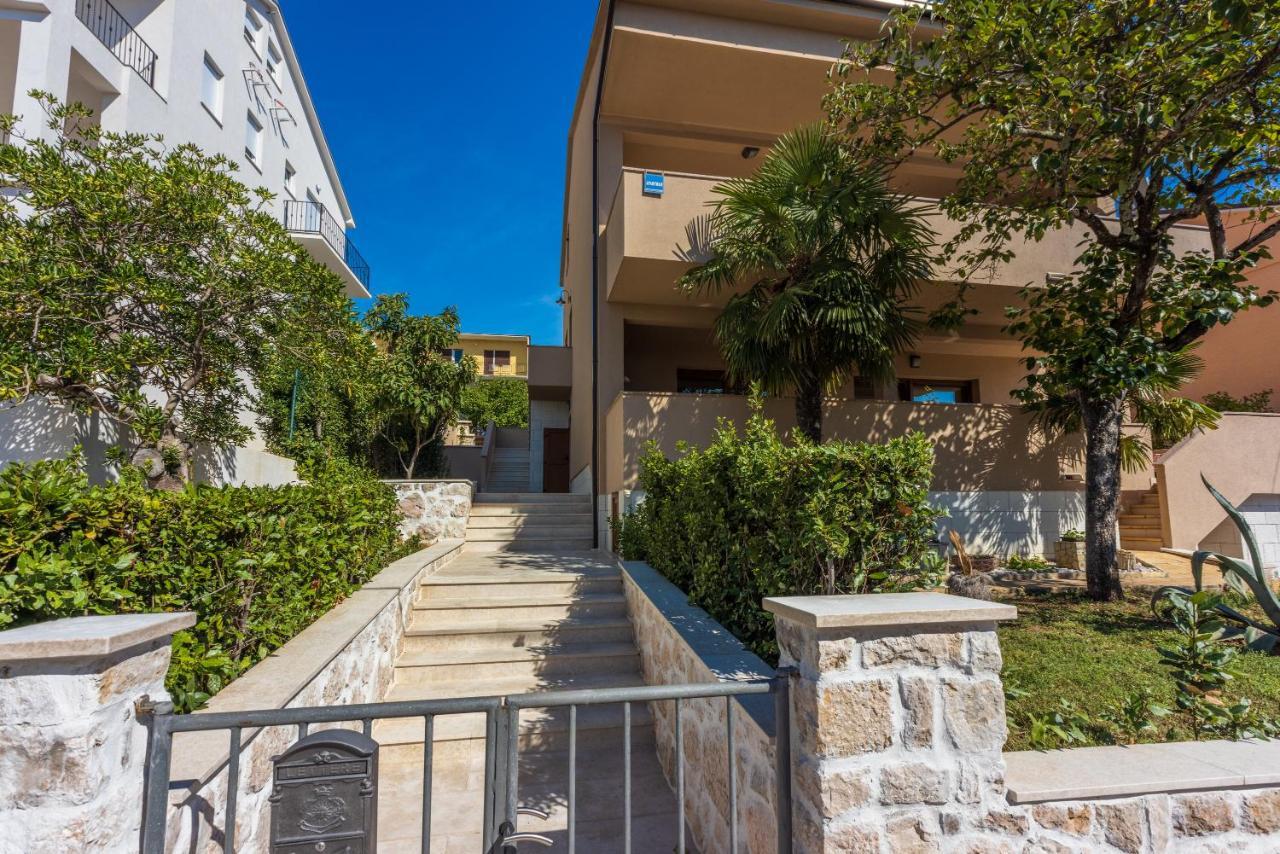 Apartmani Anita Dramalj Exterior photo
